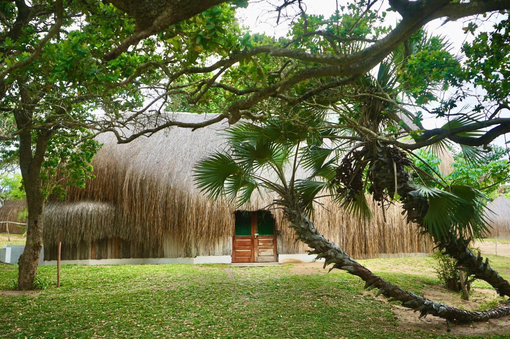 Nhambavale Lodge ชิเดงเกลิ ภายนอก รูปภาพ